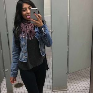 Meet your Posher, Crystal